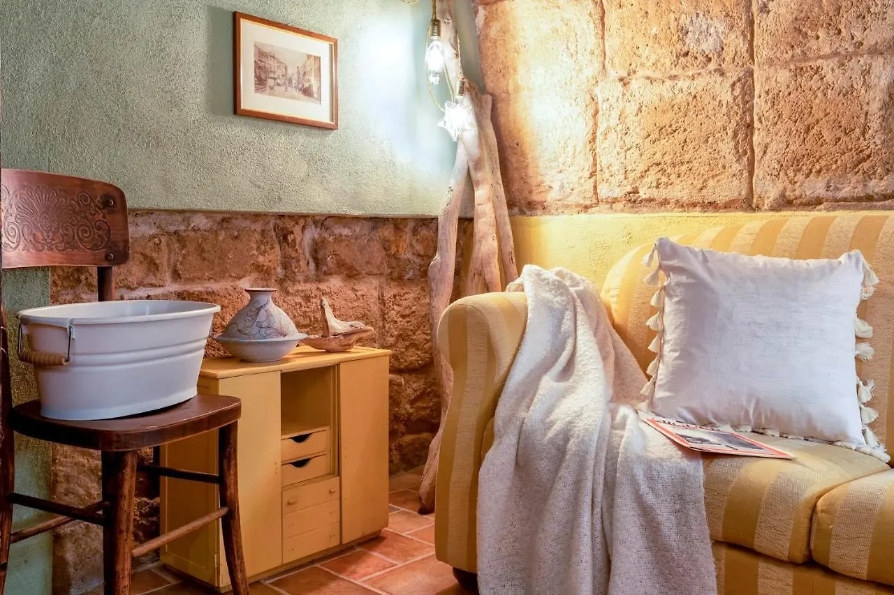 Sardinia Re - Studio Antiche Mura Alghero Apartment